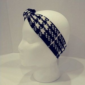 NEW!  Black/White Head band